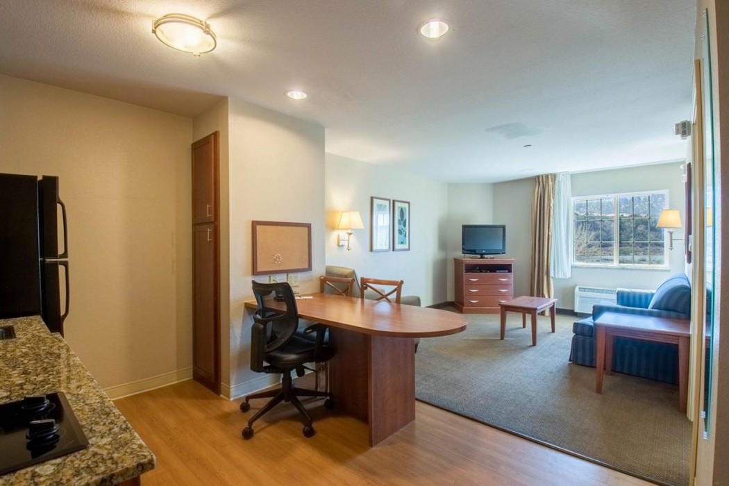 Western Slope Suites 19/59