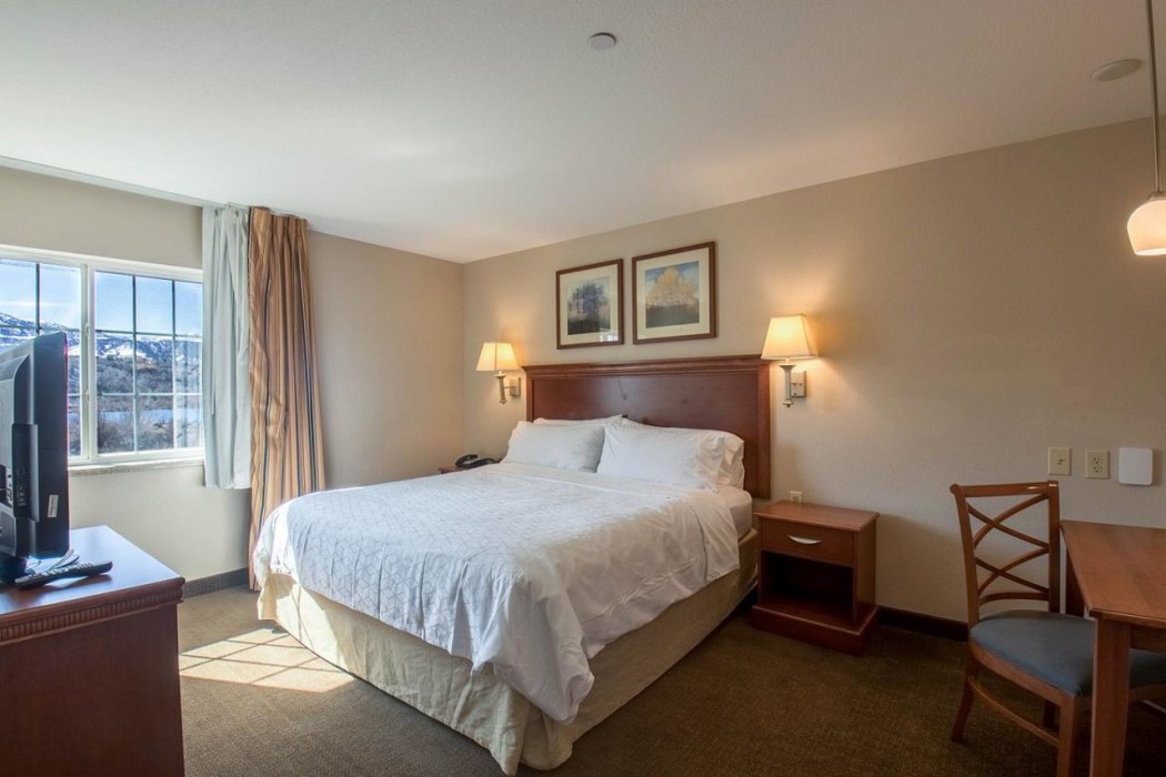 Western Slope Suites 15/59