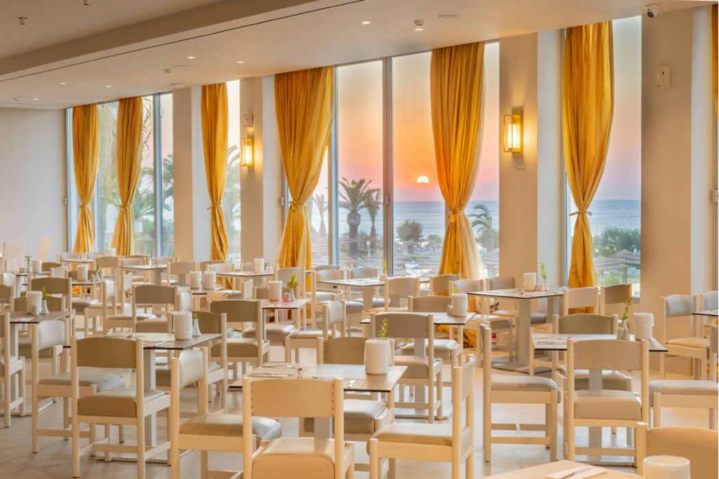 Pegasos Deluxe Beach Hotel 37/113