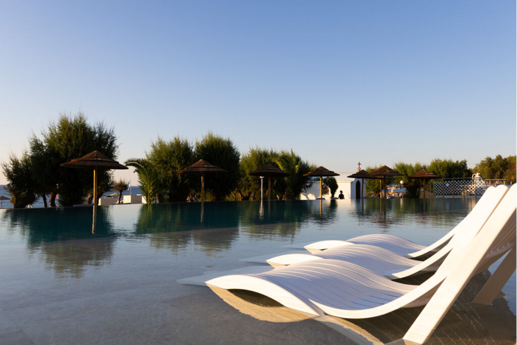 Pegasos Deluxe Beach Hotel 76/113