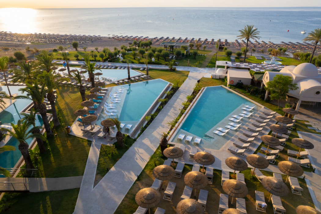 Pegasos Deluxe Beach Hotel 74/113