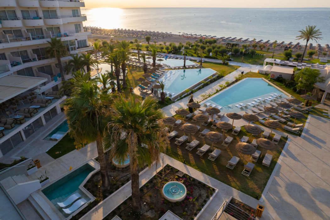 Pegasos Deluxe Beach Hotel 78/113