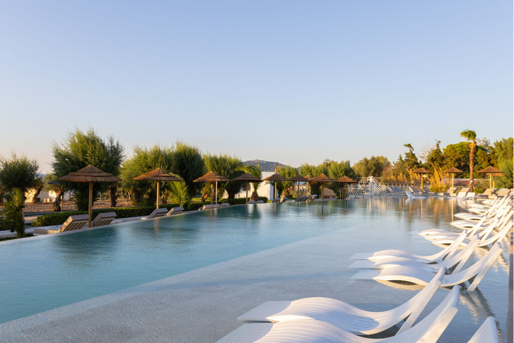 Pegasos Deluxe Beach Hotel 72/113
