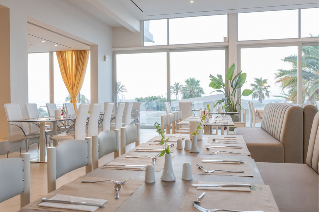 Pegasos Deluxe Beach Hotel 35/113