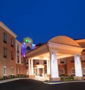 Holiday Inn Express Suites Akron Regional Airport Area 1/43