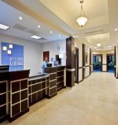 Holiday Inn Express Suites Akron Regional Airport Area 6/43