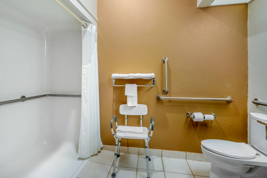 Quality Inn Suites Jefferson City 7/22