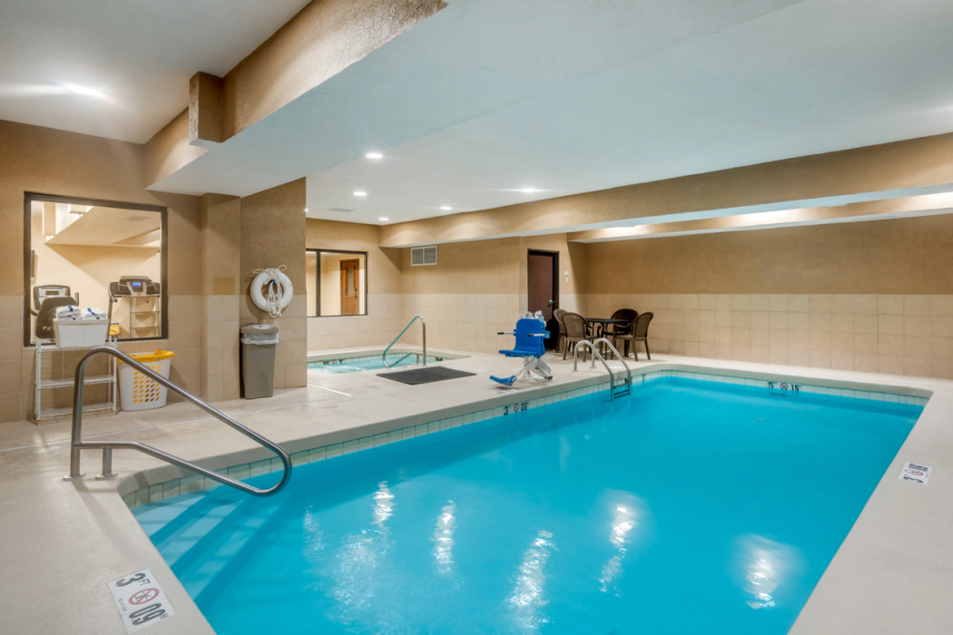 Quality Inn Suites Jefferson City 11/22