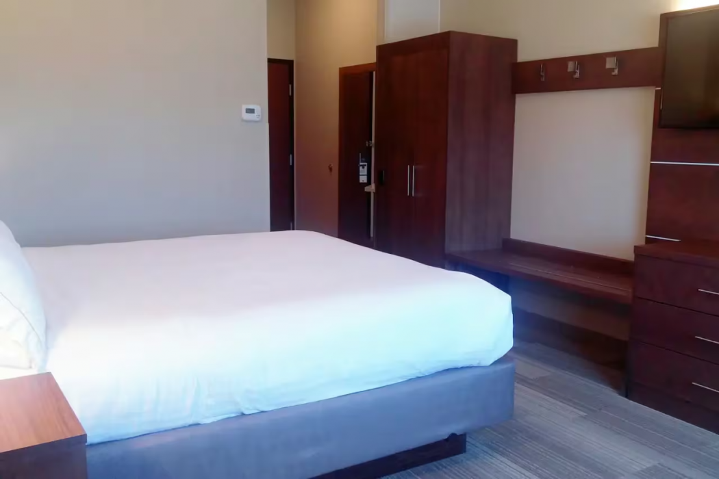 Comfort Inn & Suites Miami - Route 66 12/17