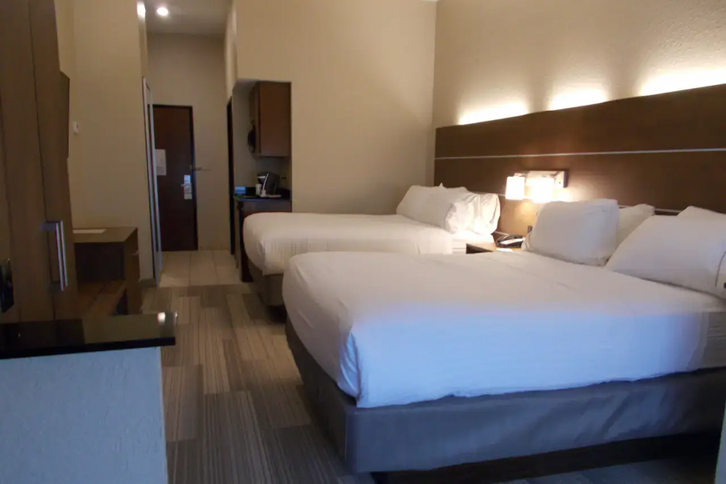 Comfort Inn & Suites Miami - Route 66 8/17