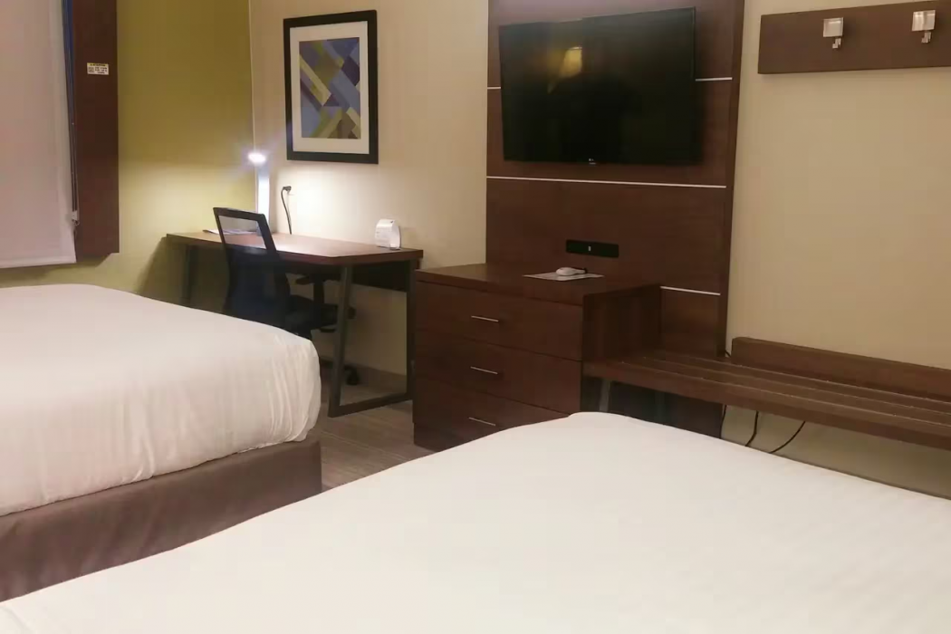 Comfort Inn & Suites Miami - Route 66 10/17