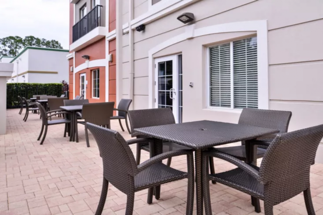 Holiday Inn Express Tampa N I-75 - University Area by IHG 34/69