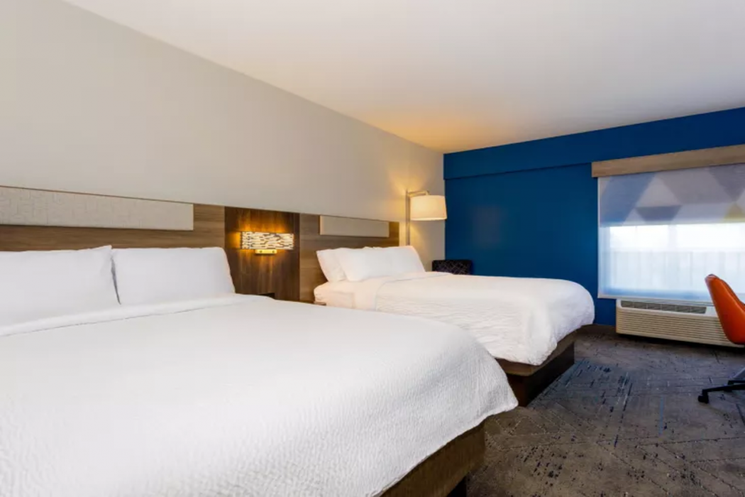 Holiday Inn Express Tampa N I-75 - University Area by IHG 18/69
