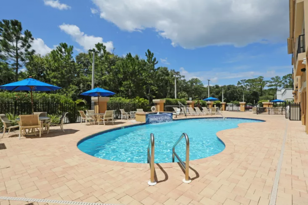 Holiday Inn Express Tampa N I-75 - University Area by IHG 44/69