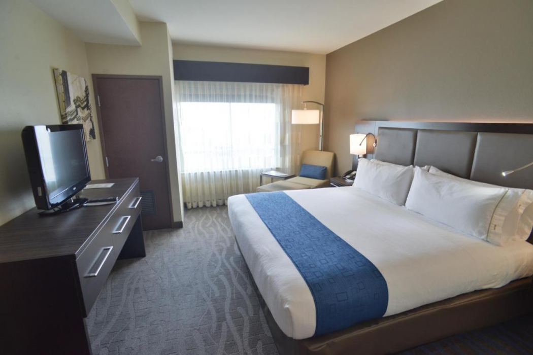 Holiday Inn & Suites San Antonio Northwest 11/30