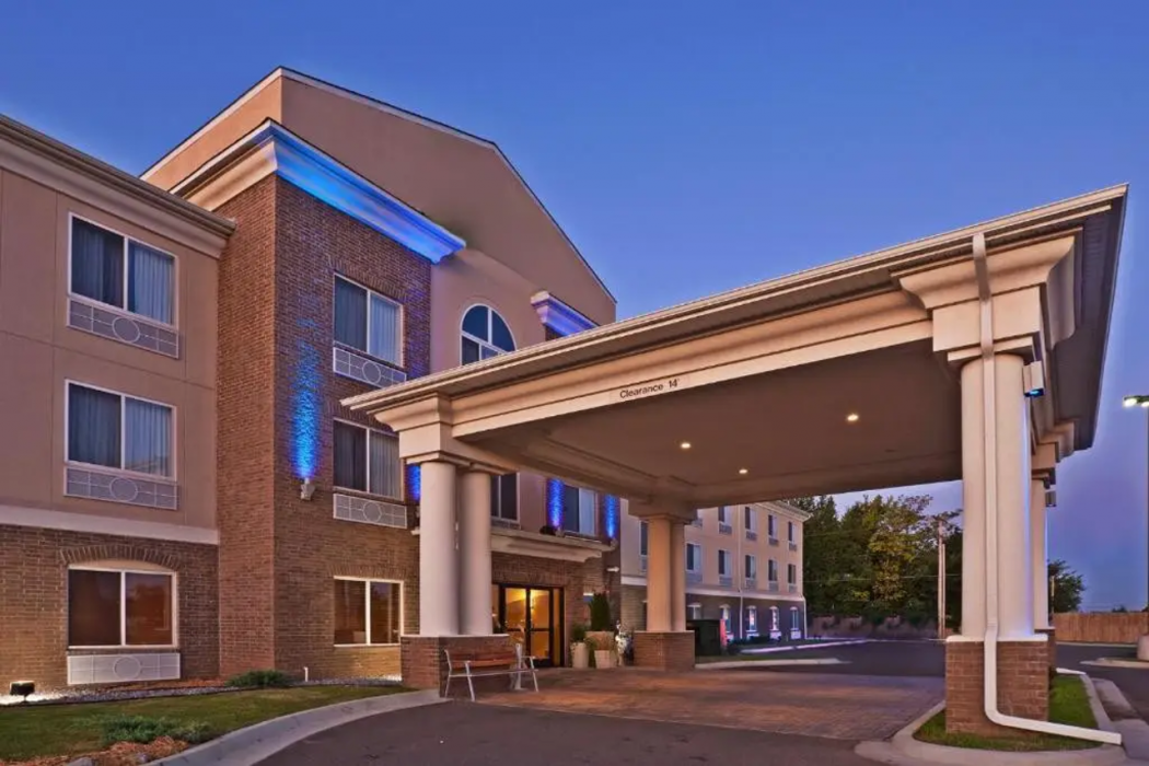 Quality Inn & Suites Bethany - Oklahoma City West 3/29