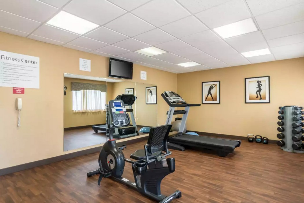 Comfort Inn & Suites - Hannibal 21/31