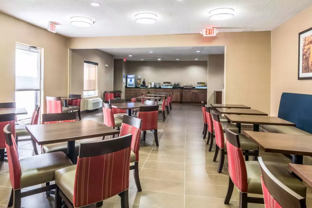 Comfort Inn & Suites - Hannibal 25/31