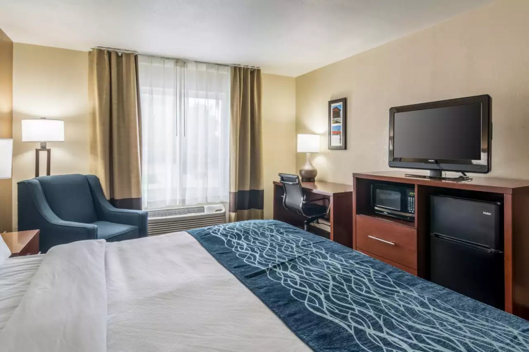 Comfort Inn & Suites - Hannibal 13/31