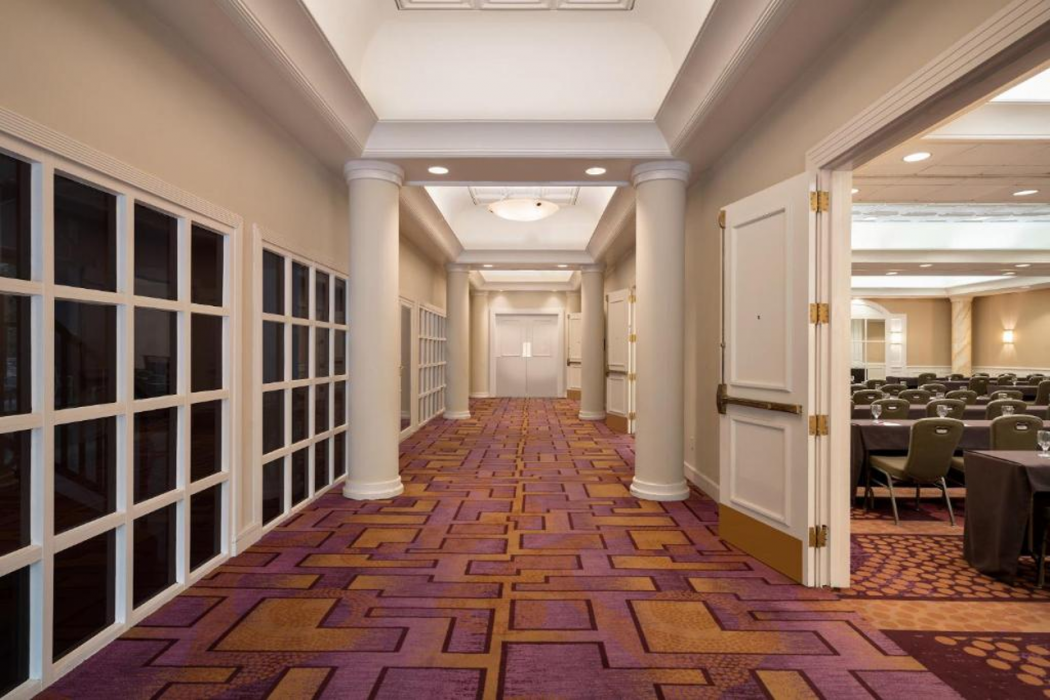 Crowne Plaza Englewood 17/48