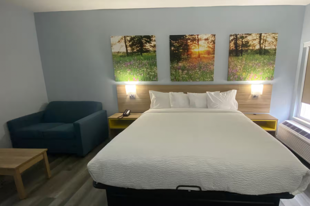 Days Inn by Wyndham Dodge City 9/56
