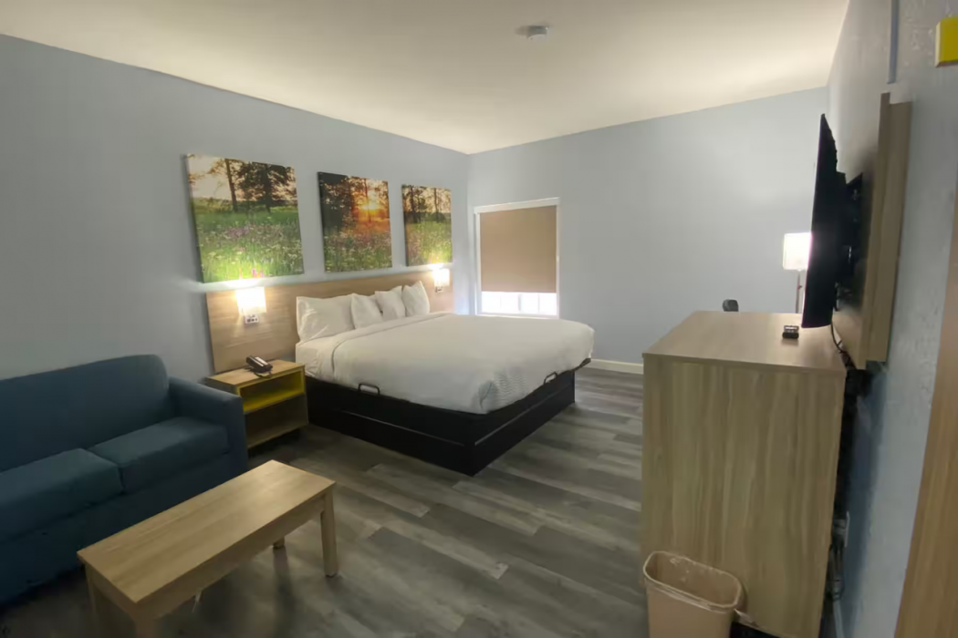 Days Inn by Wyndham Dodge City 7/56