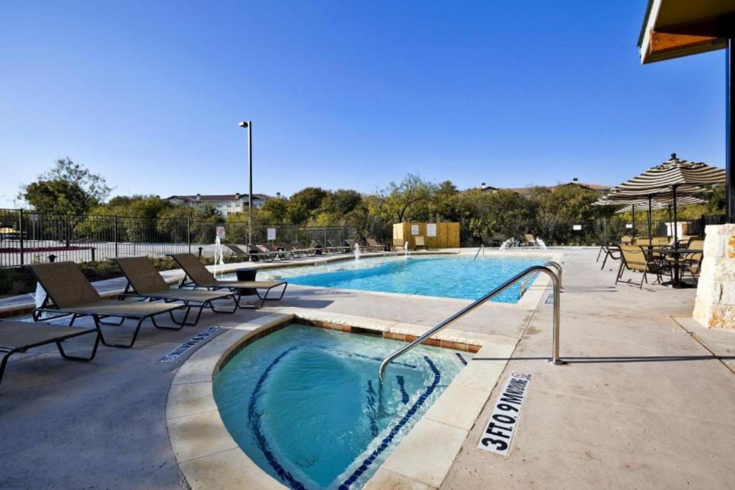 Holiday Inn San Antonio Seaworld, an IHG Hotel 24/61