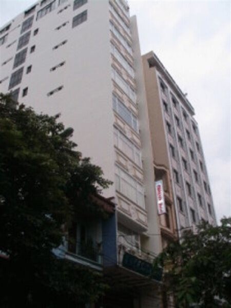 MOONVIEW HOTEL 12/30