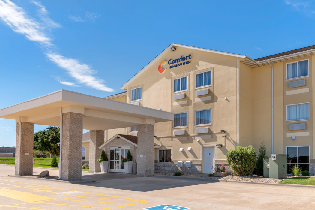 Comfort Inn & Suites near Route 66 2/35