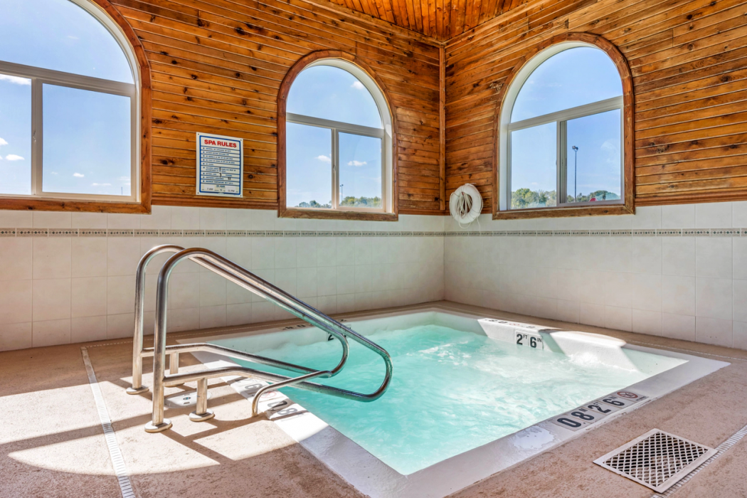 Comfort Inn & Suites near Route 66 20/35
