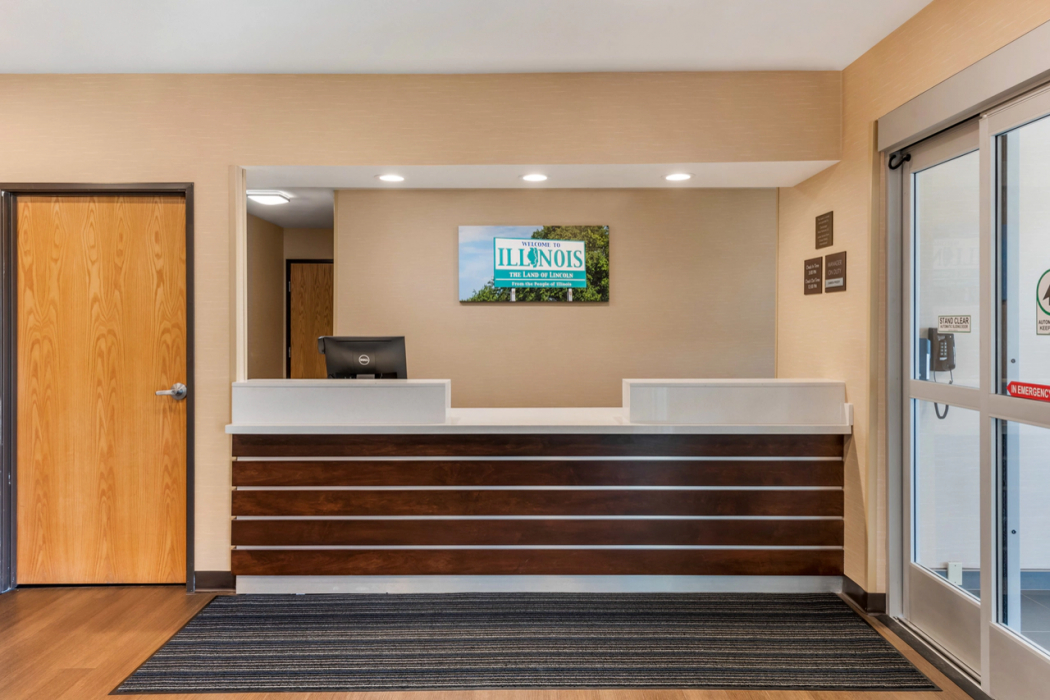 Comfort Inn & Suites near Route 66 7/35
