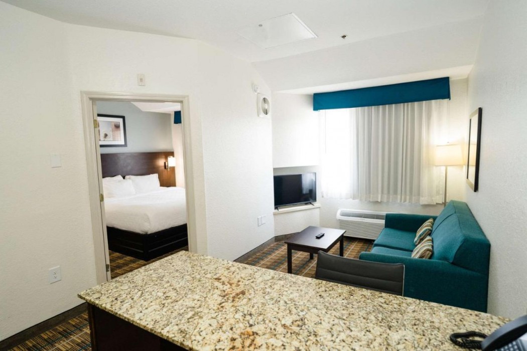 Mainstay Suites Knoxville Airport 12/21