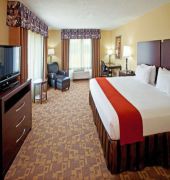 Holiday Inn Express & Suites Lexington Dtwn Area-Keenland 8/41