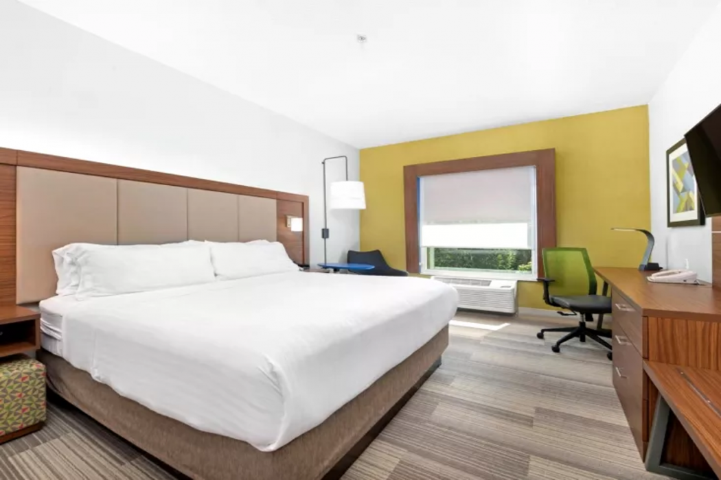 Holiday Inn Express & Suites Conroe I-45 North 21/41