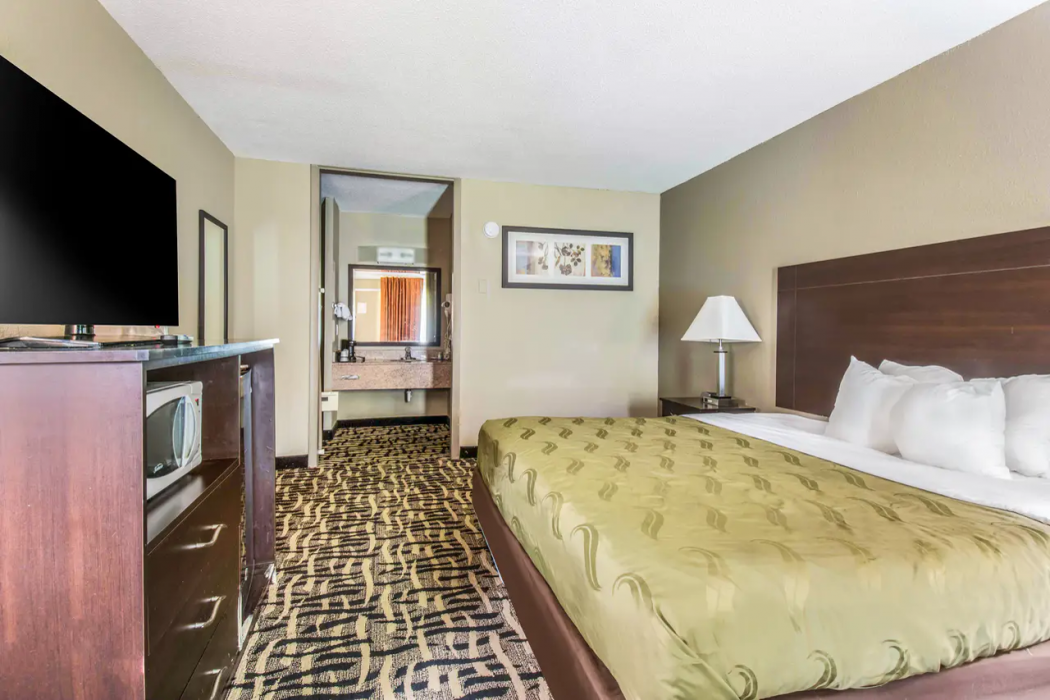 Quality Inn and Suites York PA 11/27