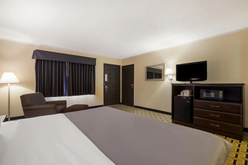 Quality Inn & Suites Millville 9/26