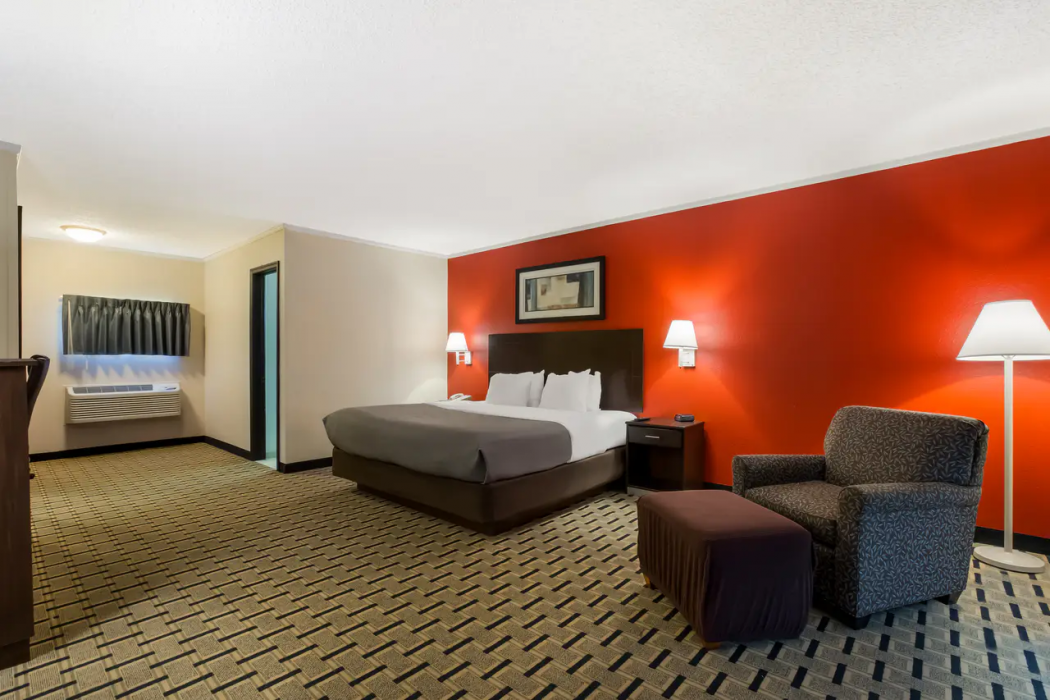 Quality Inn & Suites Millville 15/26