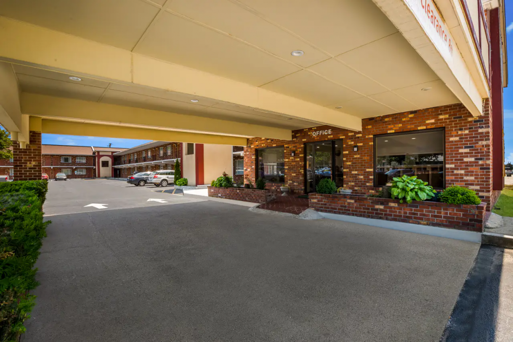 Quality Inn & Suites Millville 2/26