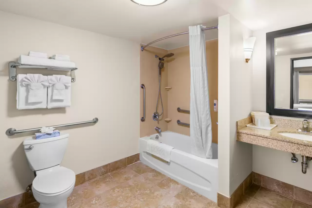 Comfort Suites Vacaville-Napa Valley Area 26/48