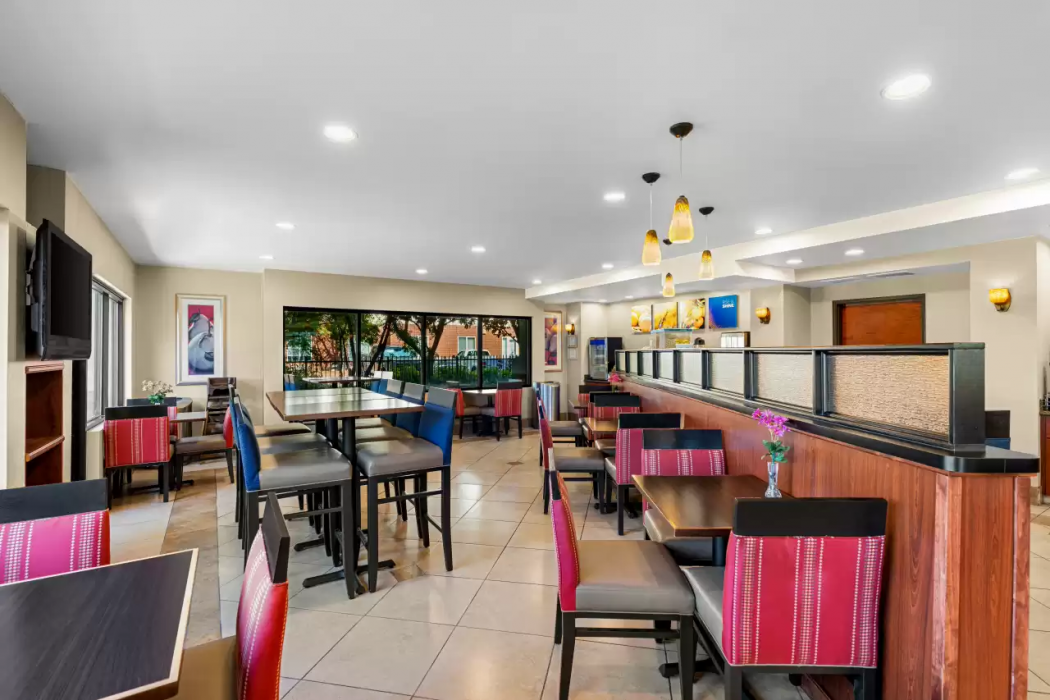 Comfort Suites Vacaville-Napa Valley Area 28/48