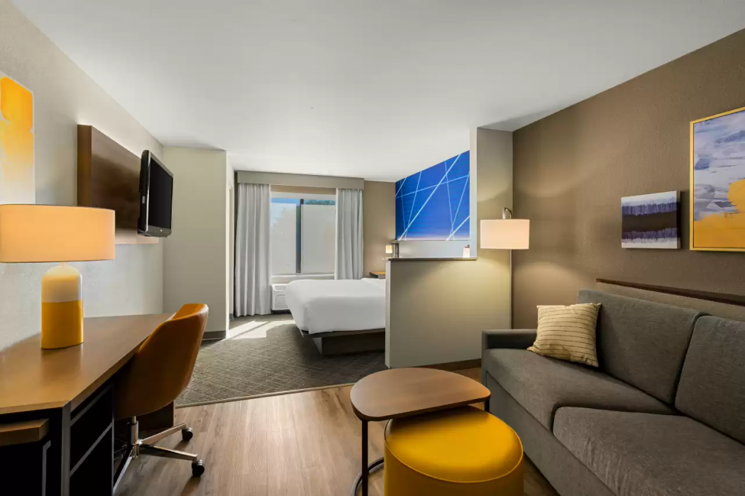 Comfort Suites Vacaville-Napa Valley Area 16/48