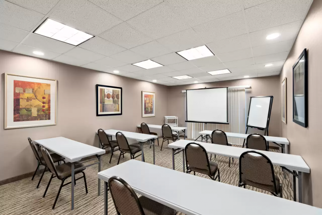 Comfort Suites Vacaville-Napa Valley Area 33/48
