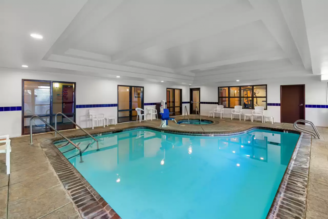 Comfort Suites Vacaville-Napa Valley Area 36/48