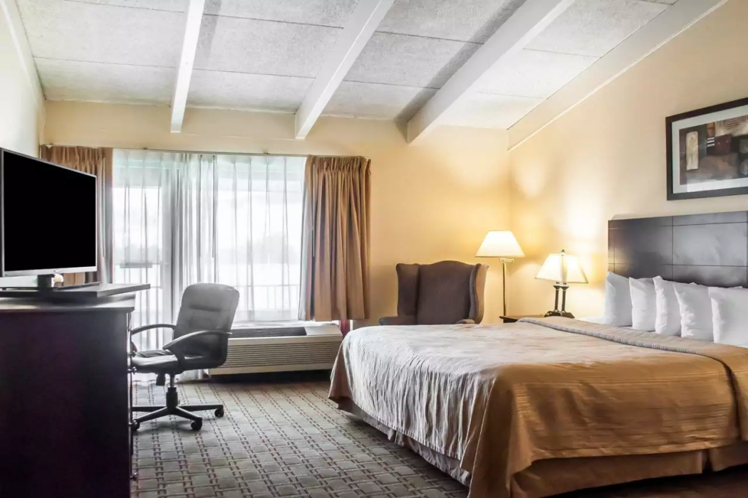 Quality Inn Buffalo Airport 15/28