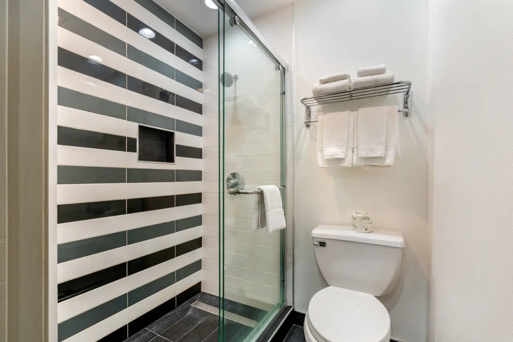 Quality Inn And Suites Vacaville, CA 10/22