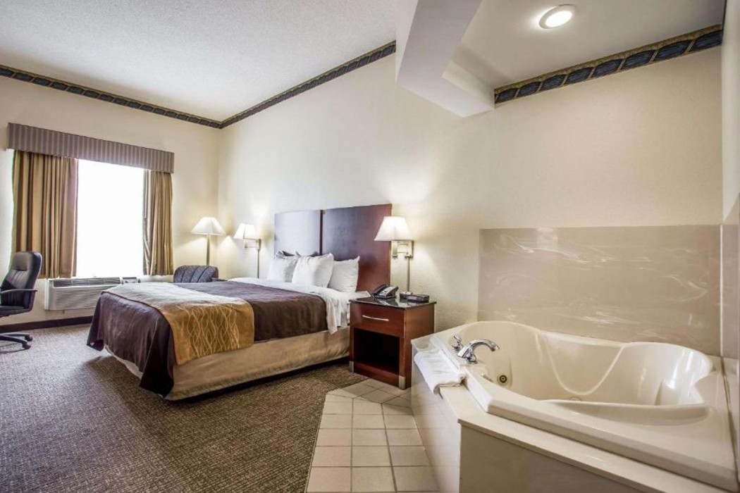 Comfort Inn & Suites Ft.Jackson Maingate 14/33