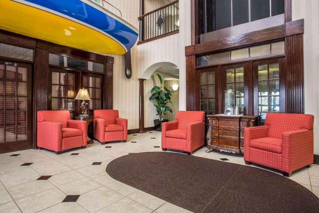 Comfort Inn & Suites Ft.Jackson Maingate 7/33