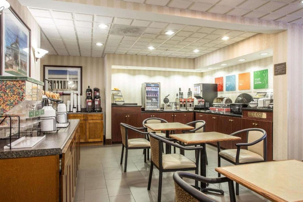 Comfort Inn & Suites Ft.Jackson Maingate 22/33