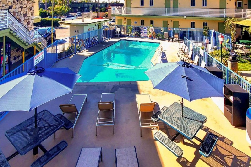Quality Inn & Suites Anaheim at the Park 19/32