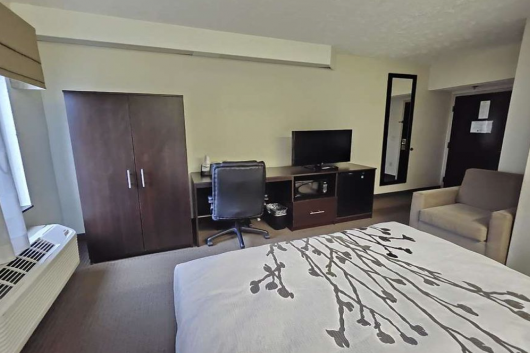SureStay by Best Western Summerville Flowertown 5/25